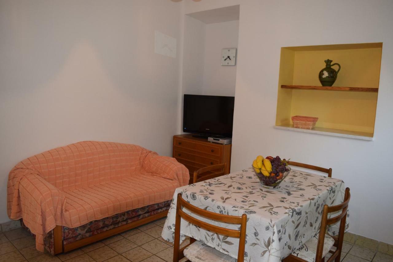 Apartmani Andela I Mladen Debelic Rab Town Exterior foto